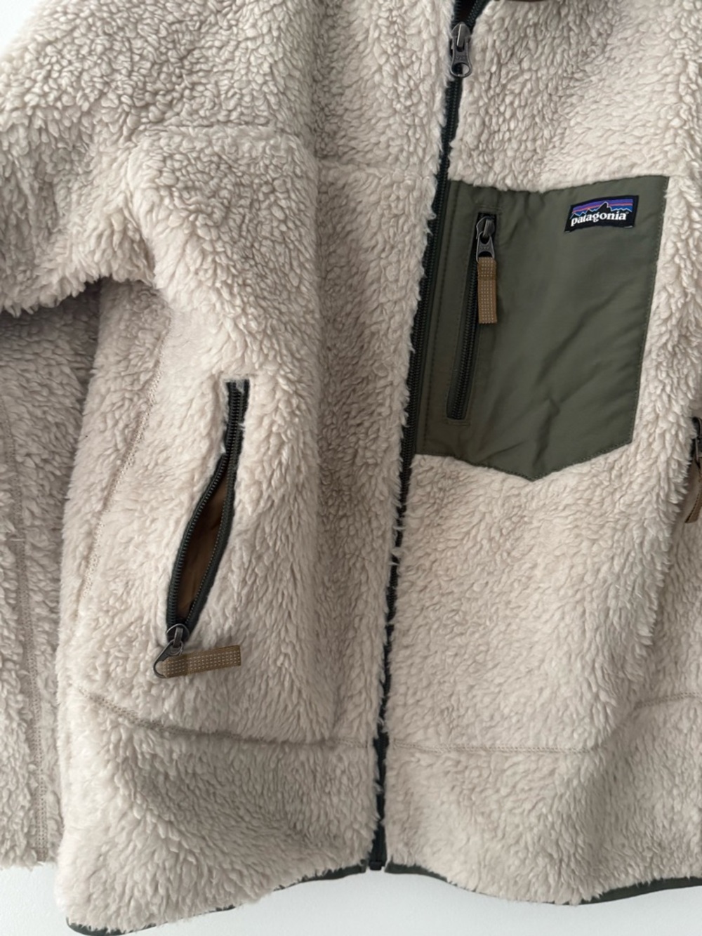 NWOT Patagonia Kids' Retro-X Fleece Jacket in Natural with Coriander Brown - Picture 4 of 9